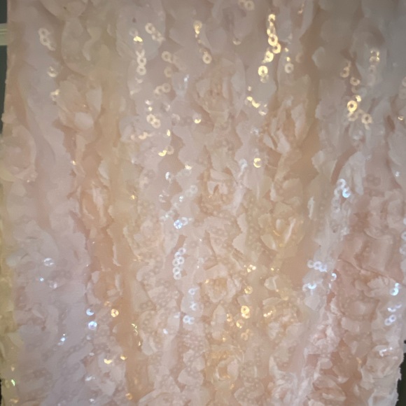 Pink dress - Picture 2 of 5